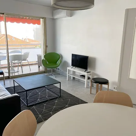 Grand 3 6-8 Personnes Proche Plages - Juan-les-pins